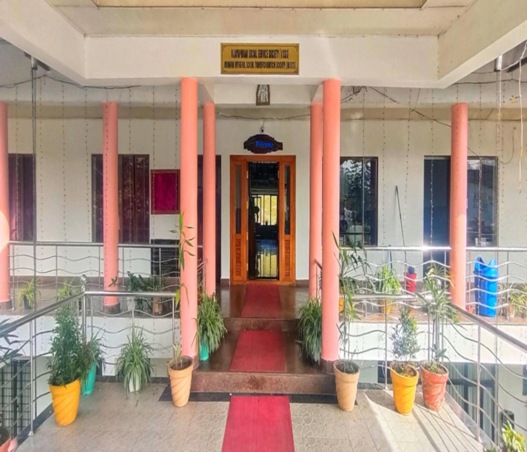 Ac Mist Hotel Munnar Exterior photo